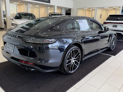 2022 Porsche Panamera Base