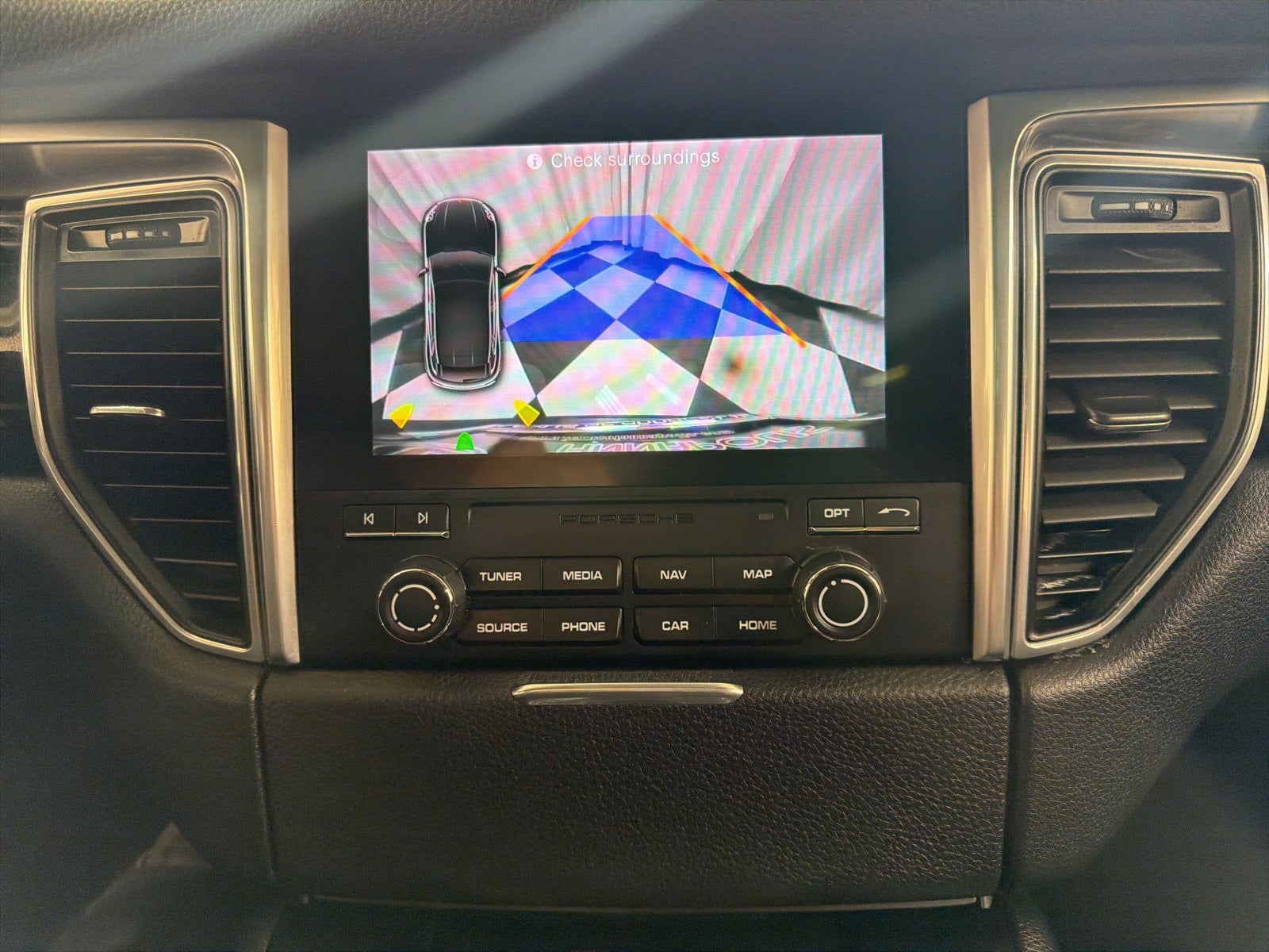 2018 Porsche Macan Base