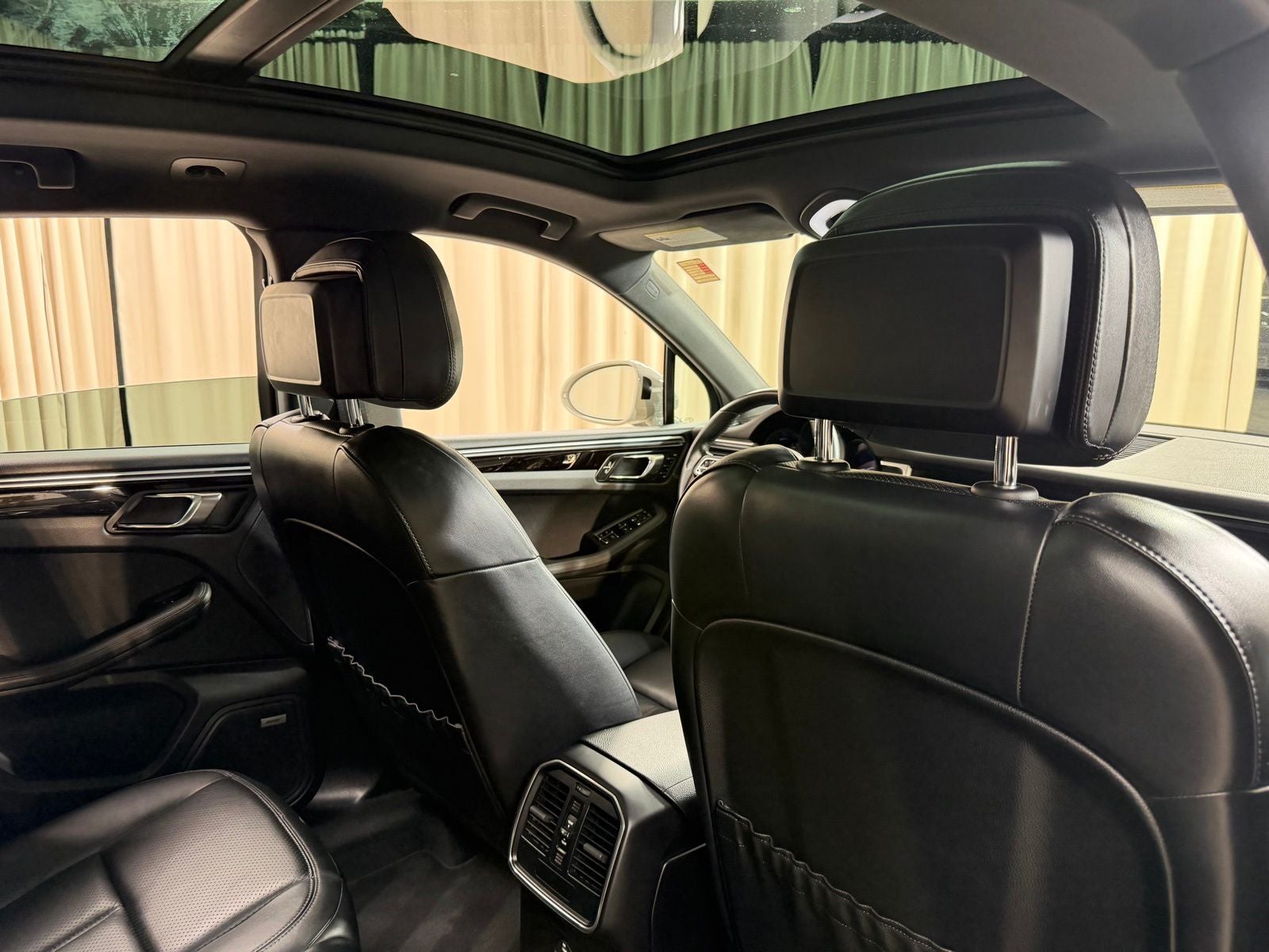 2021 Porsche Macan S