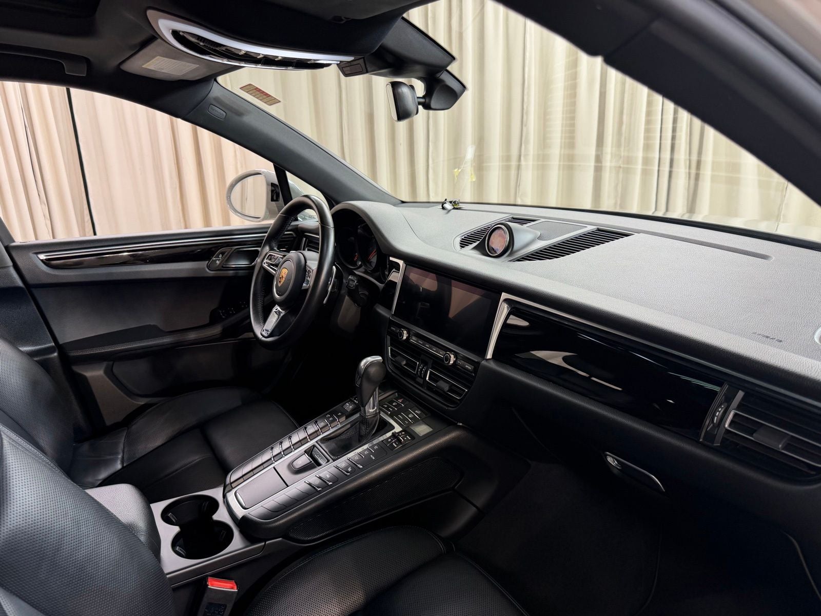 2021 Porsche Macan S
