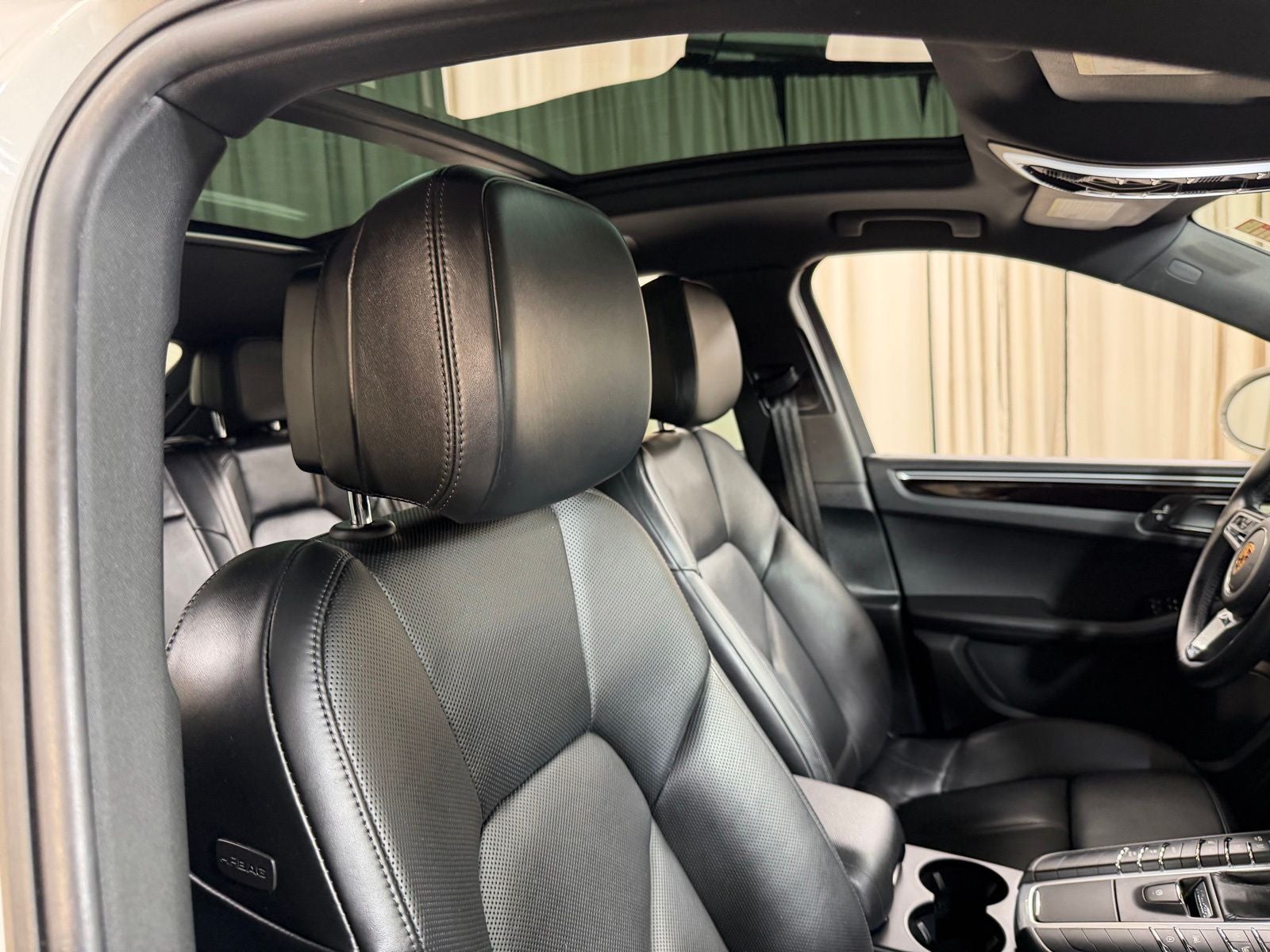 2021 Porsche Macan S