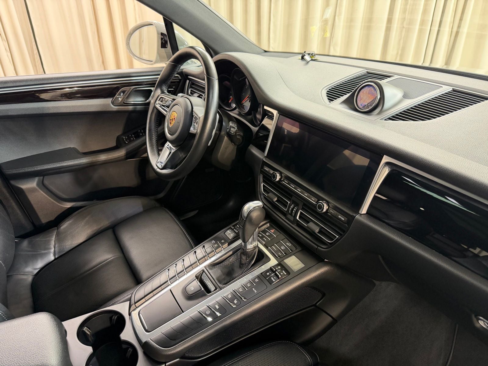 2021 Porsche Macan S