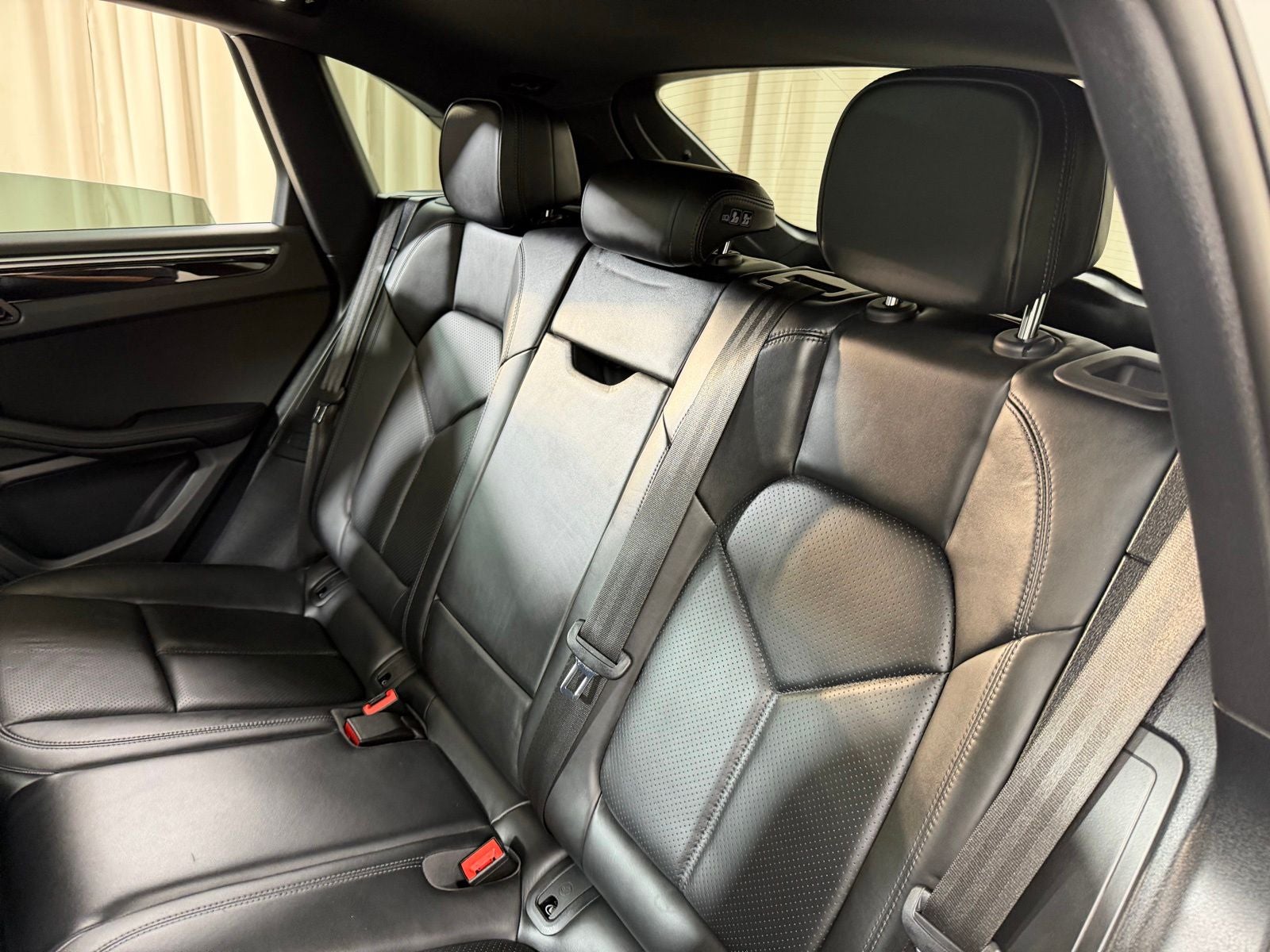 2021 Porsche Macan S