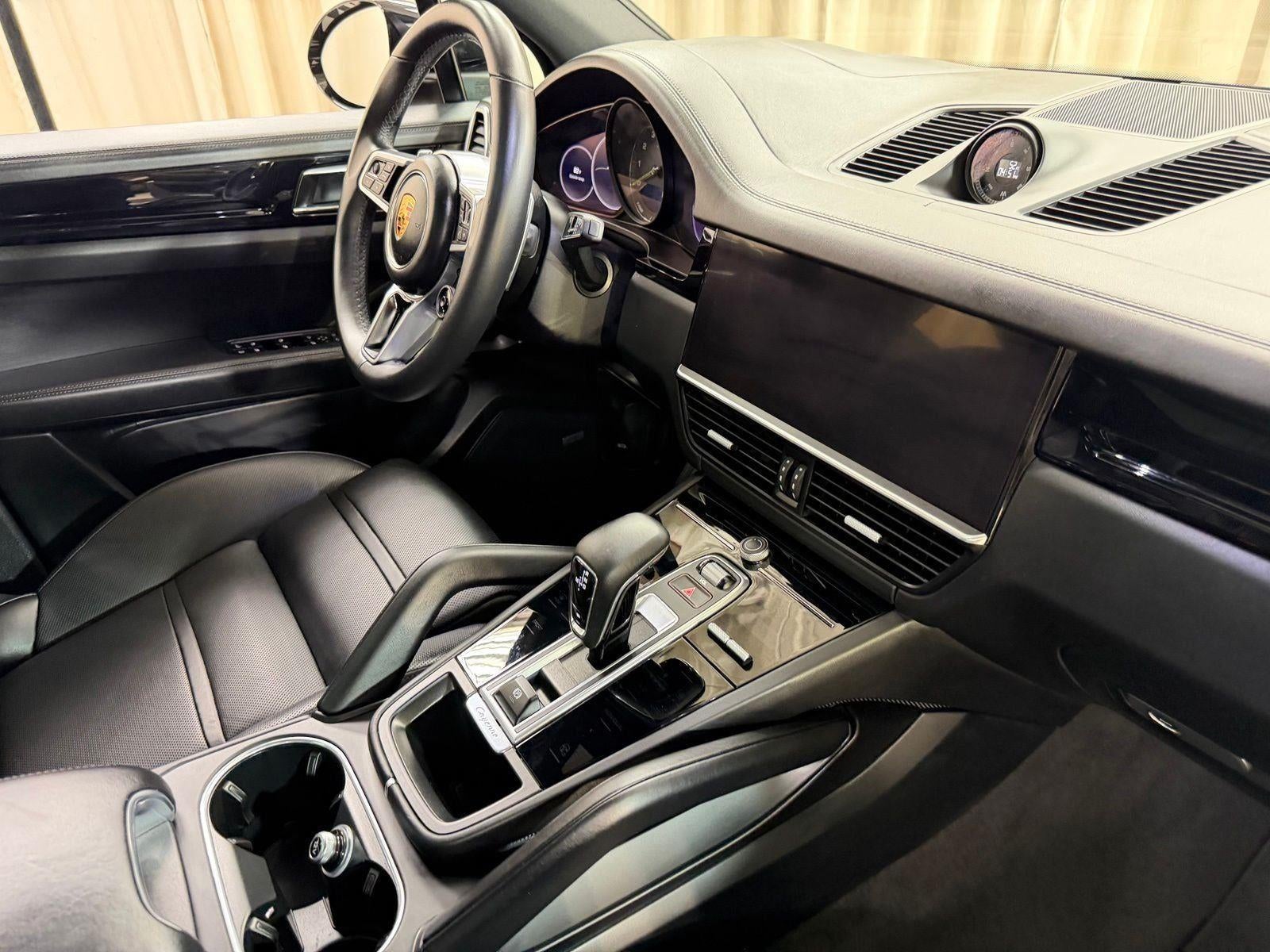 2022 Porsche Cayenne E-Hybrid