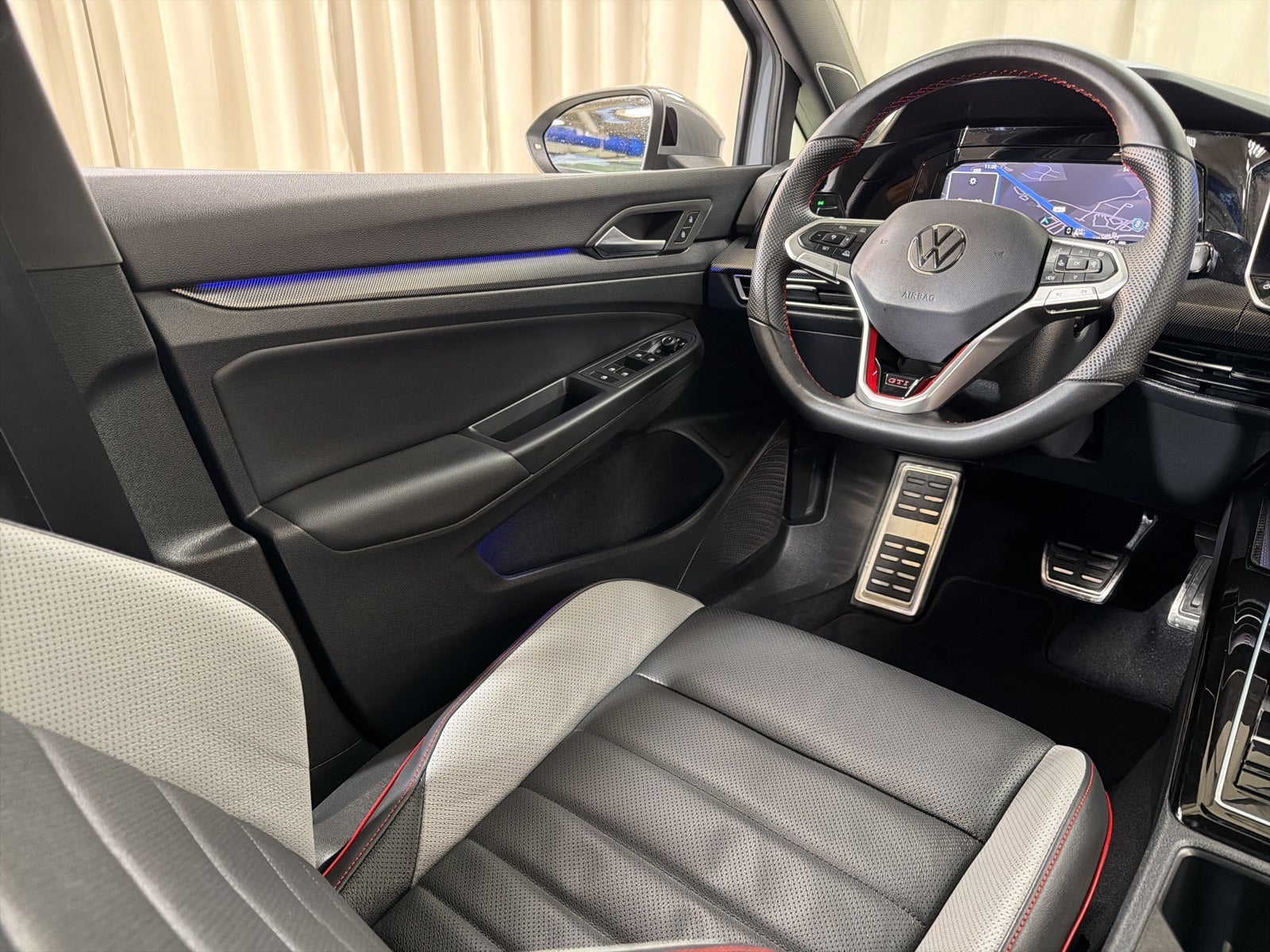 2025 Volkswagen Golf GTI 2.0T SE