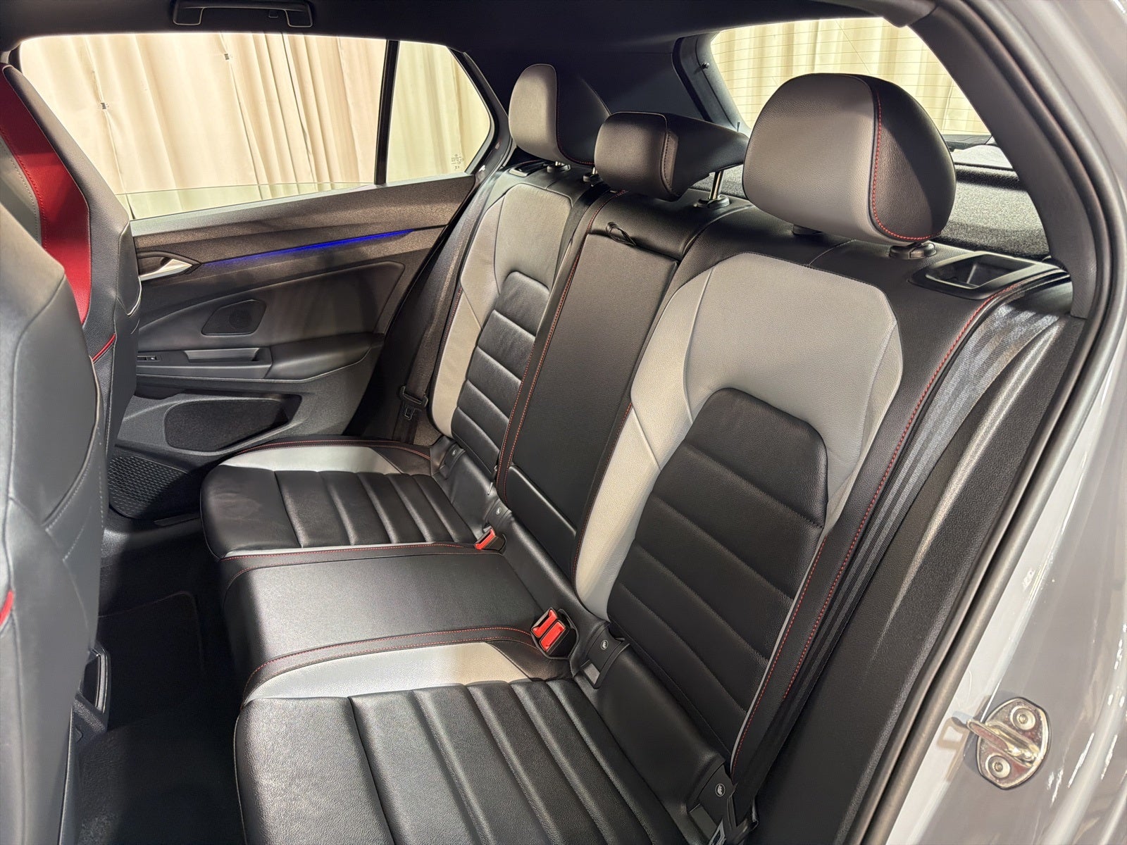 2025 Volkswagen Golf GTI 2.0T SE