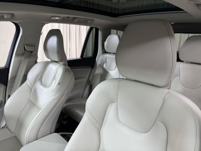 2024 Volvo XC90 B6 Plus Bright Theme