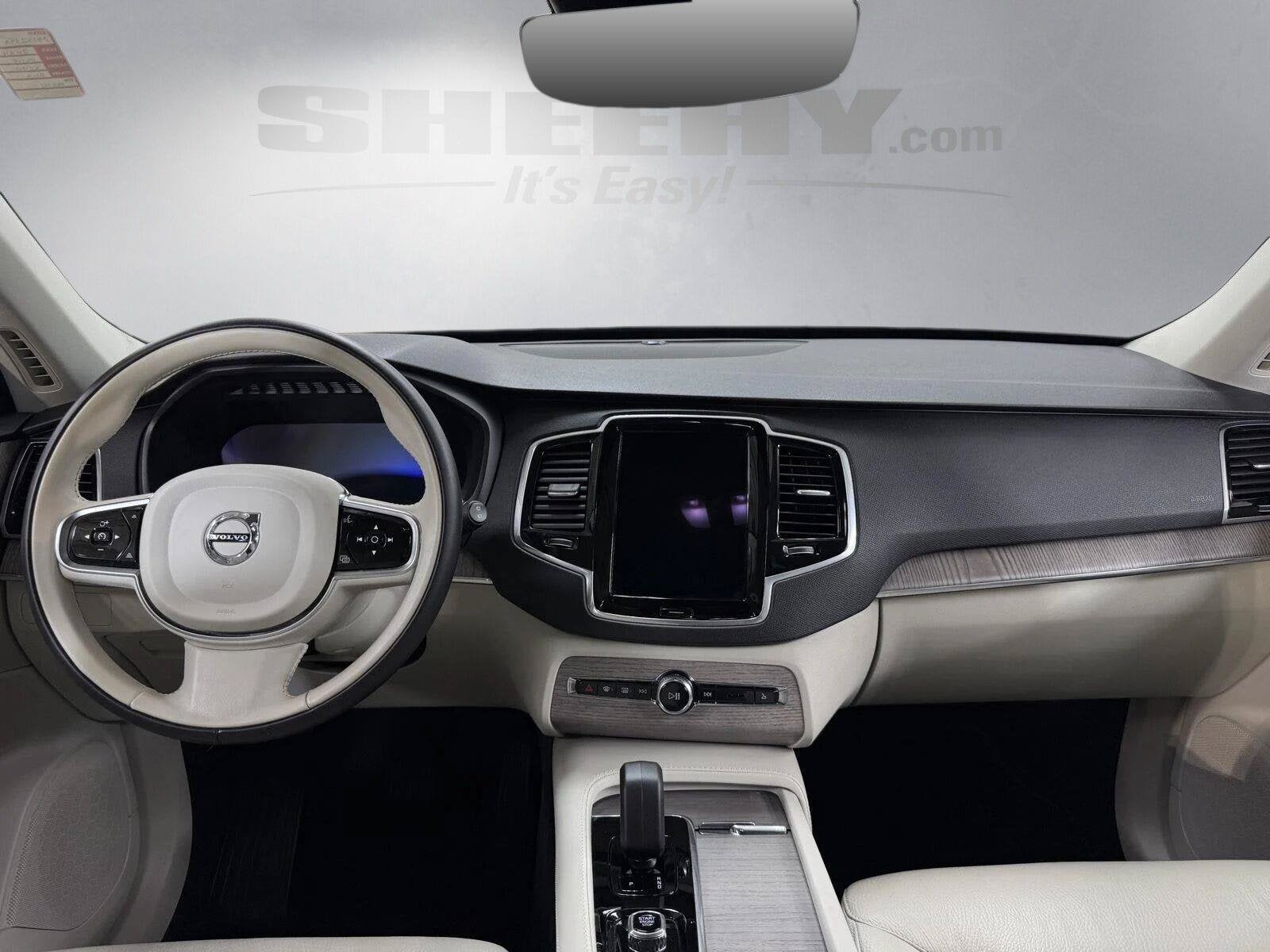 2024 Volvo XC90 B6 Plus Bright Theme