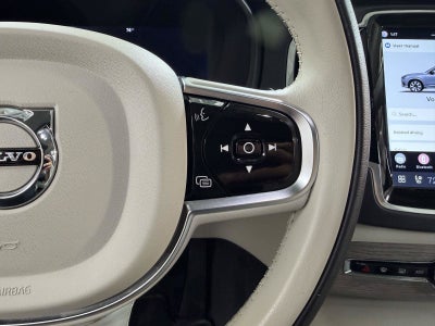 2024 Volvo XC90 B6 Plus Bright Theme