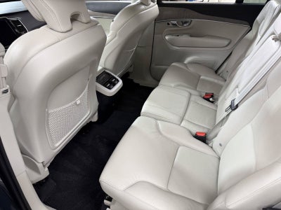 2024 Volvo XC90 B6 Plus Bright Theme