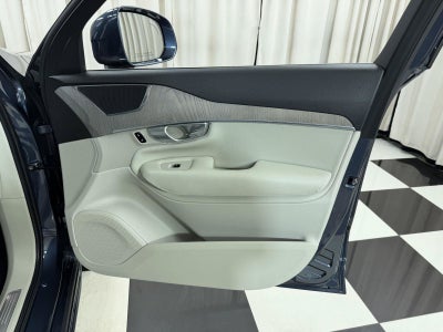 2024 Volvo XC90 B6 Plus Bright Theme