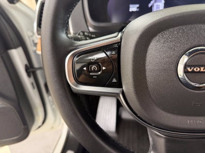 2024 Volvo XC90 B5 Plus