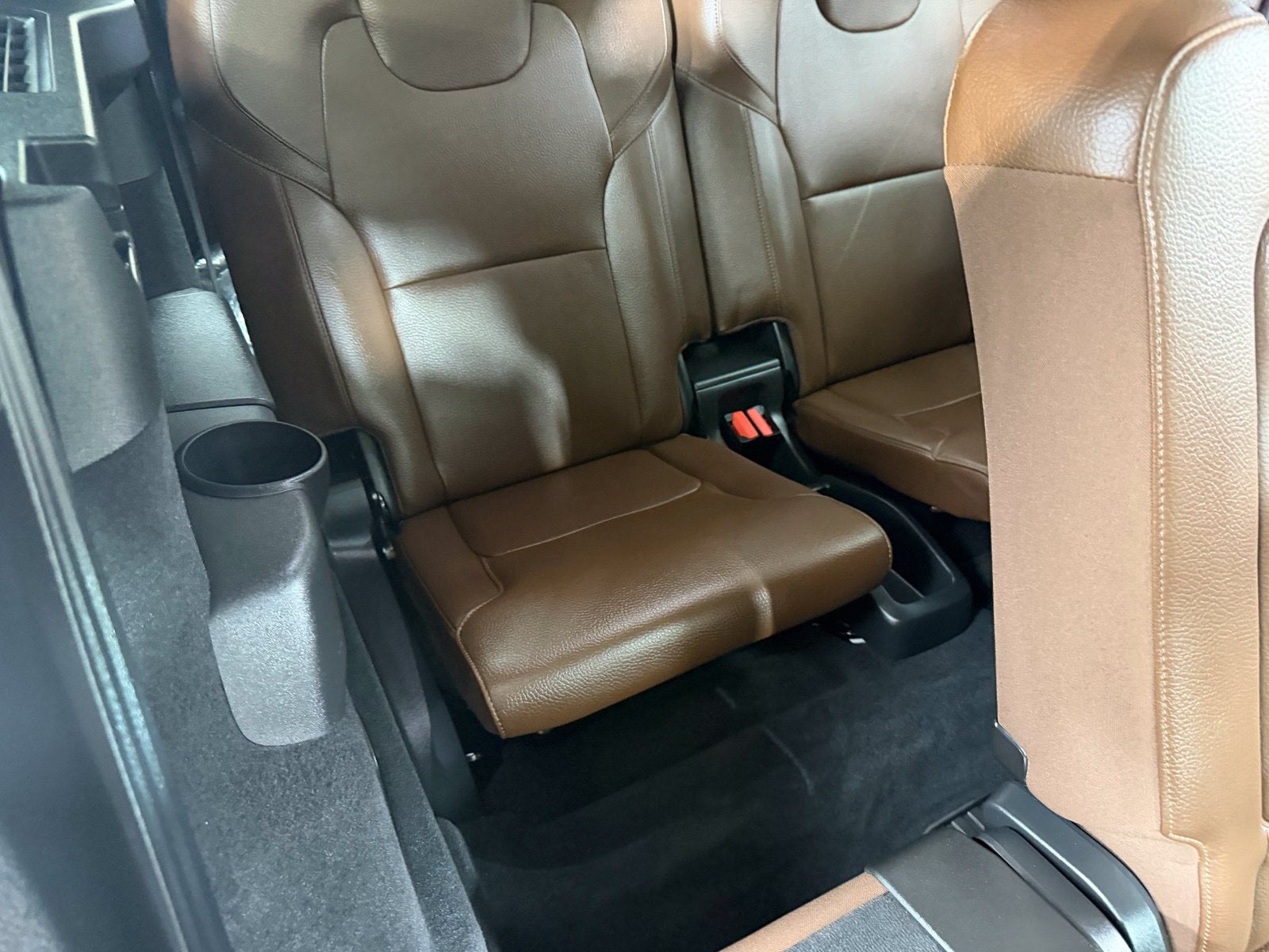2024 Volvo XC90 B5 Plus