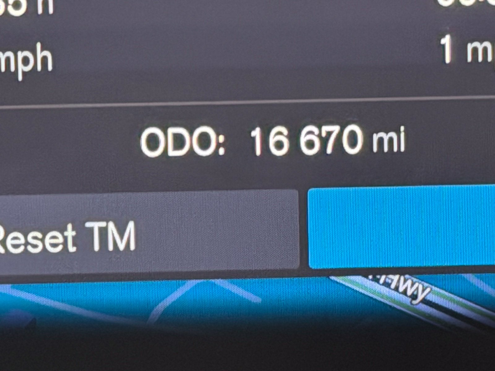 2024 Volvo XC90 B5 Plus