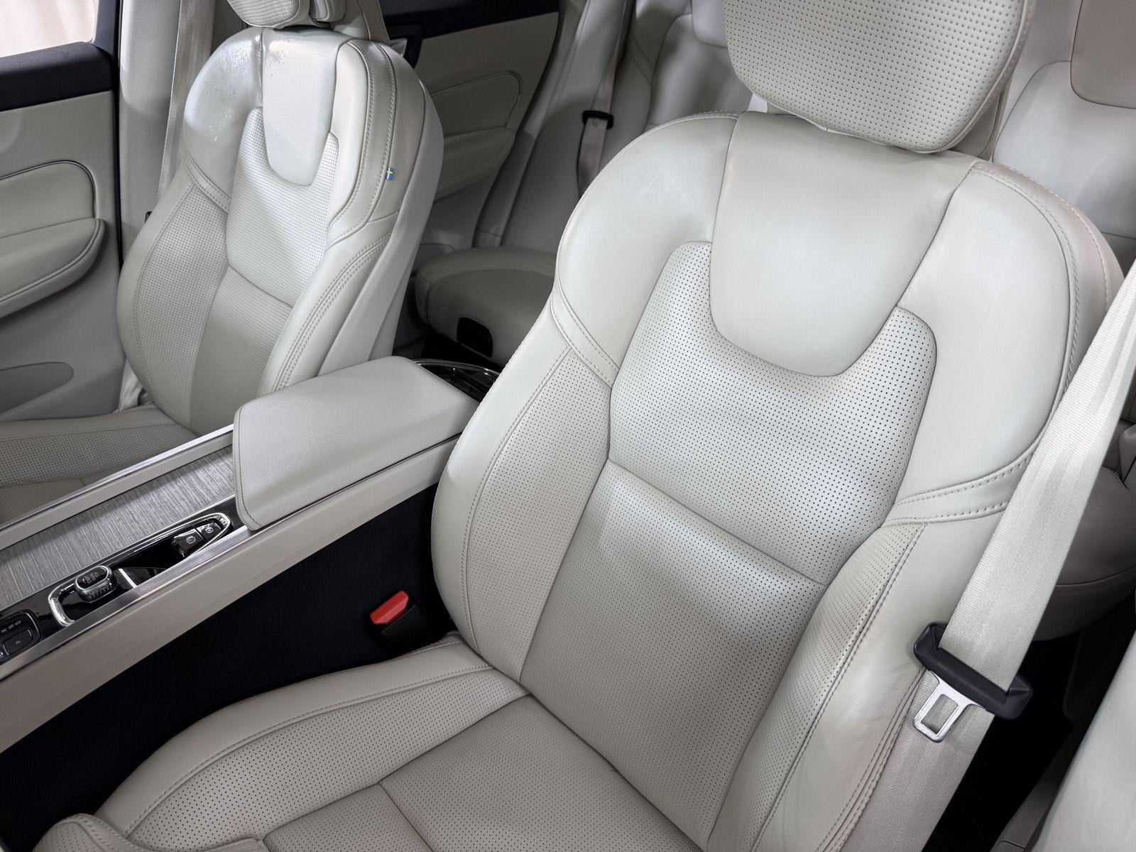 2023 Volvo Xc60 Ultimate Bright Theme