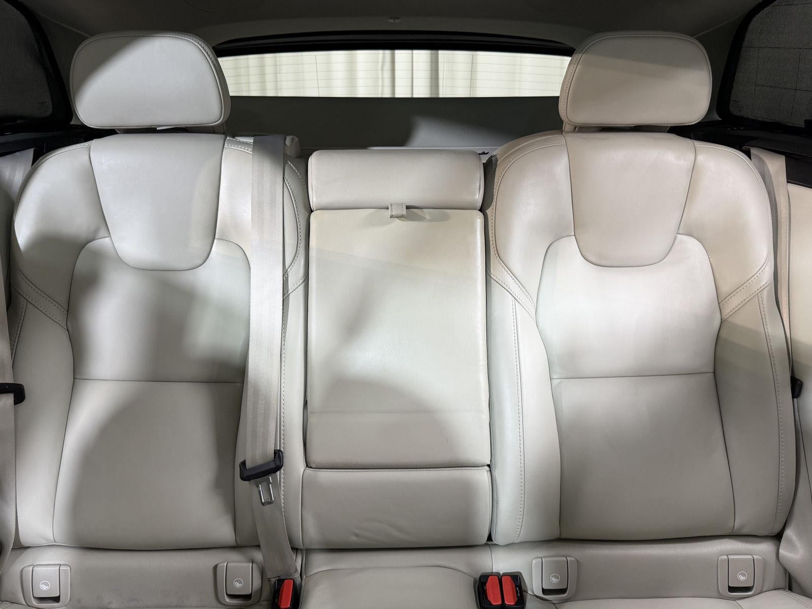 2023 Volvo Xc60 Ultimate Bright Theme