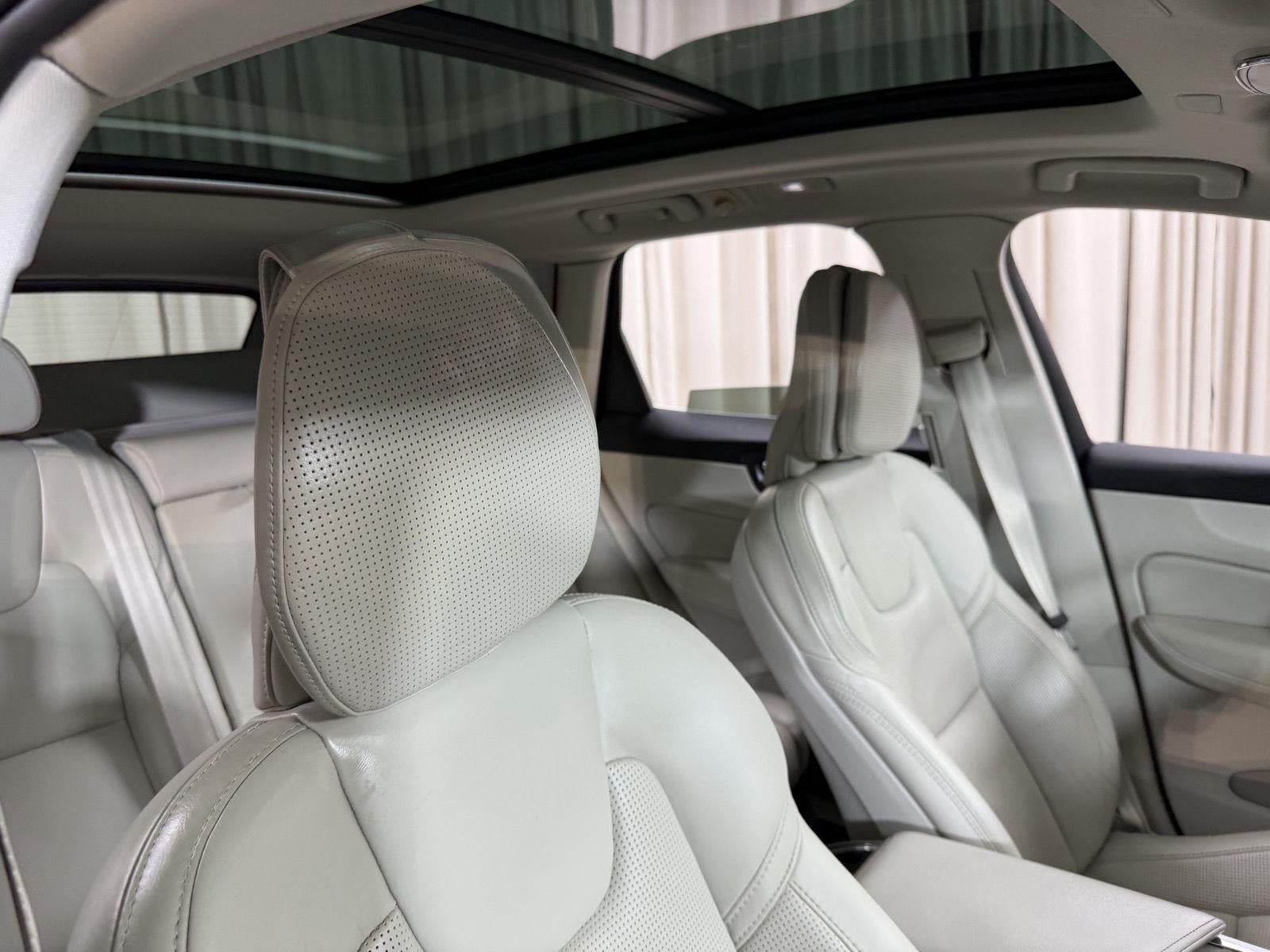 2023 Volvo Xc60 Ultimate Bright Theme