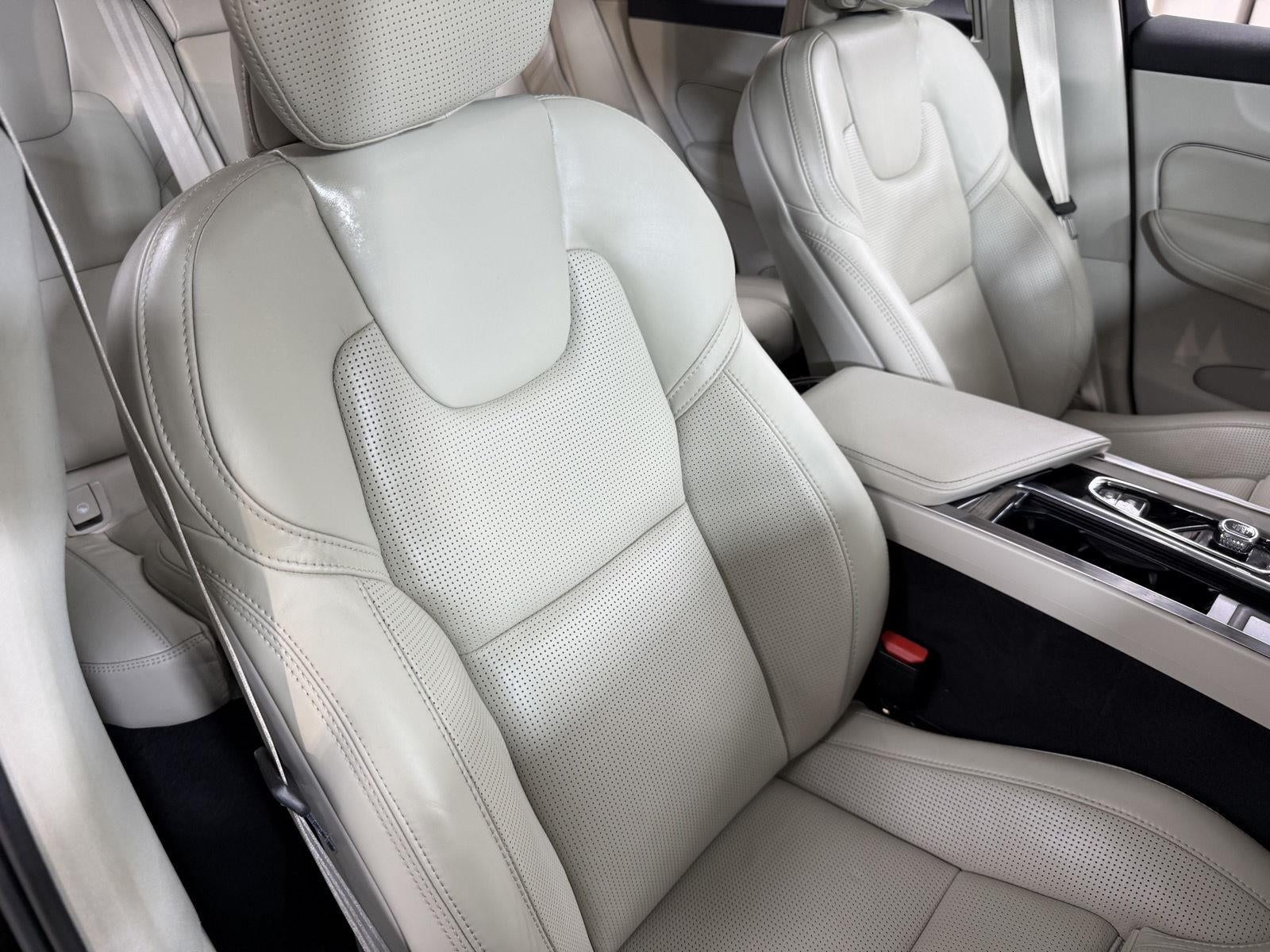 2023 Volvo Xc60 Ultimate Bright Theme