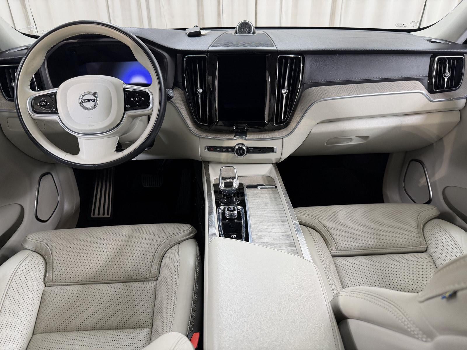 2023 Volvo Xc60 Ultimate Bright Theme