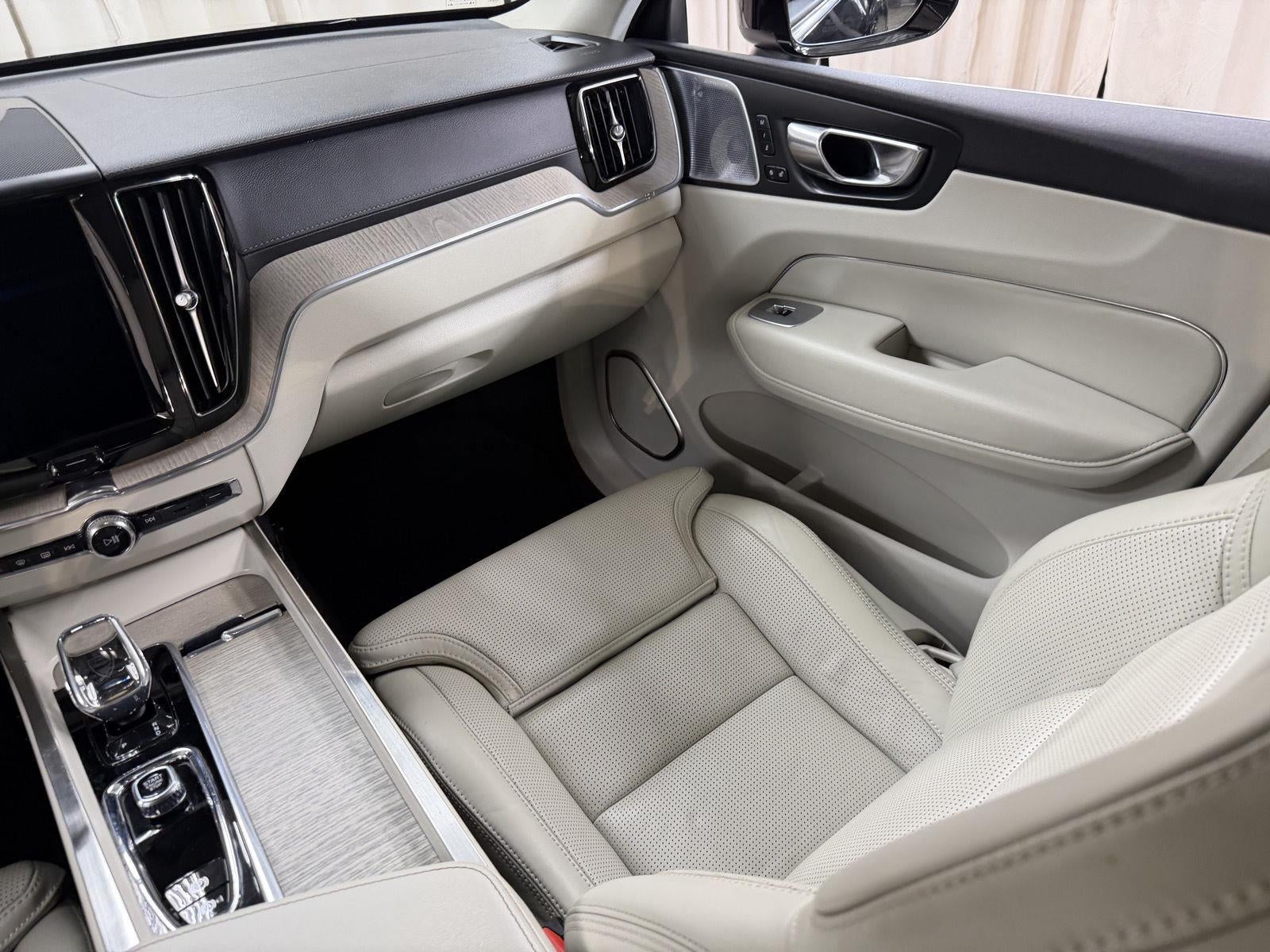 2023 Volvo Xc60 Ultimate Bright Theme