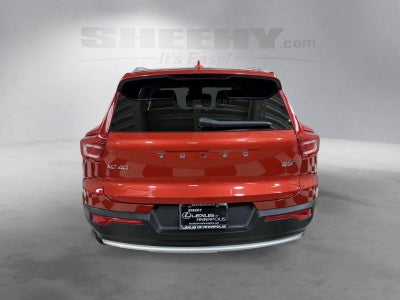 2023 Volvo XC40 B5 Plus Bright Theme