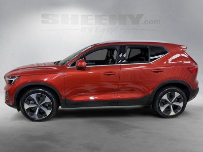 2023 Volvo XC40 B5 Plus Bright Theme