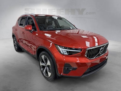 2023 Volvo XC40 B5 Plus Bright Theme