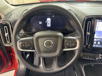 2023 Volvo XC40 B5 Plus Bright Theme