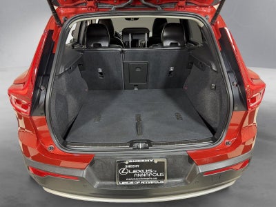 2023 Volvo XC40 B5 Plus Bright Theme
