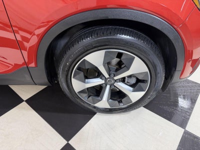 2023 Volvo XC40 B5 Plus Bright Theme