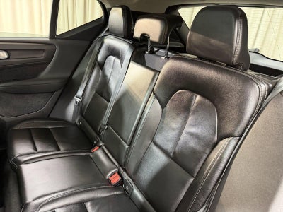 2023 Volvo XC40 B5 Plus Bright Theme