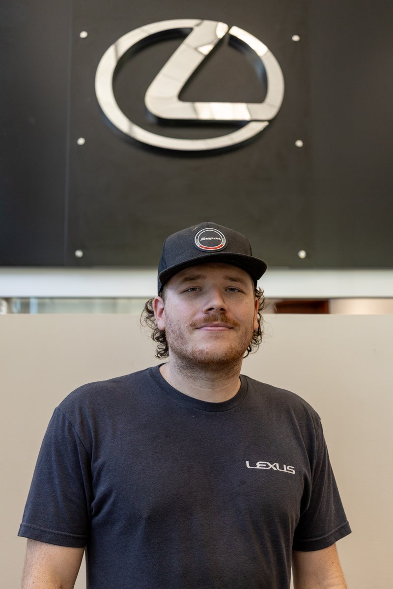 Alex Mackinnon